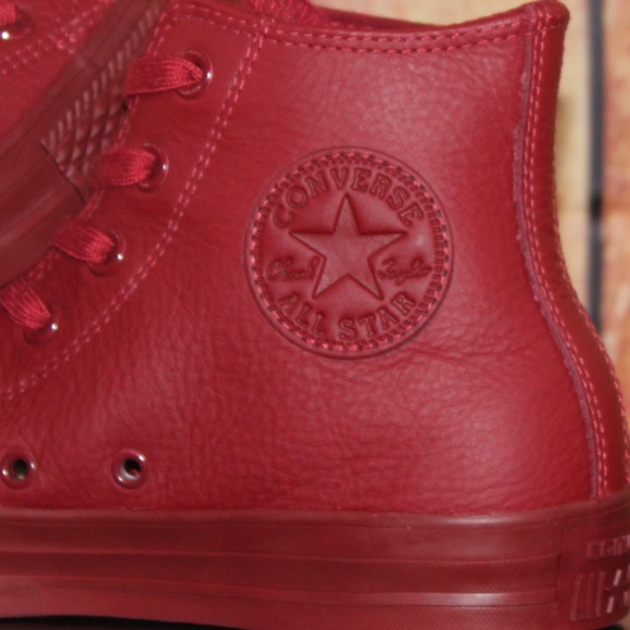 Converse - Picture 3 of 5